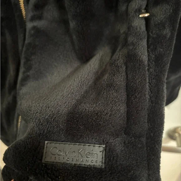 Calvin Klein, Fuzzy Zip Up - Picture 3 of 4